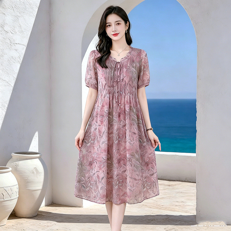 Plus Size New Summer Women's Clothing for Chubby Women (200-240 Pounds), Tummy-Covering Floral Dress That Looks Slimming, Stylish and Trendy