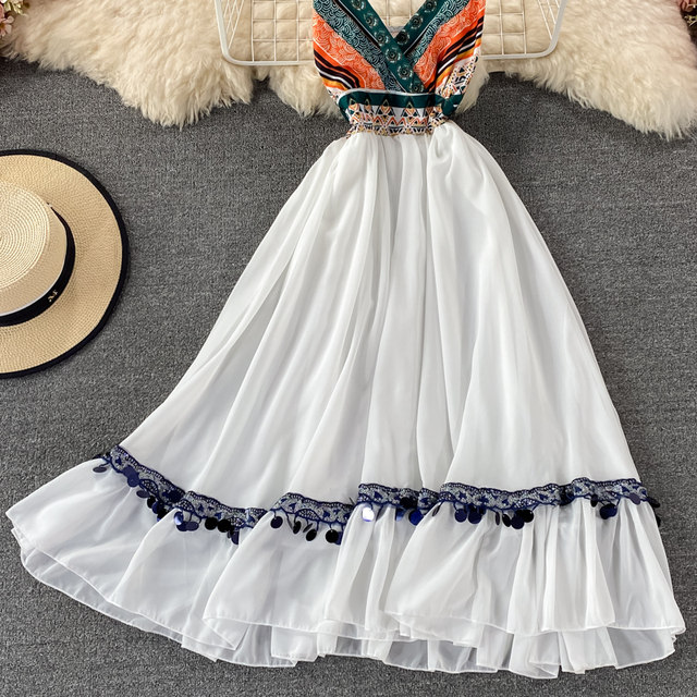 Ethnic style retro printed suspender skirt Bohemia seaside holiday beach skirt elegant temperament big swing long skirt summer