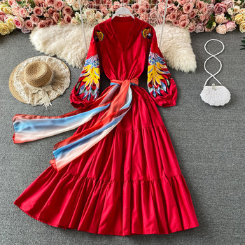 Retro Ethnic Style Phoenix Embroidery V-neck Dress Elegant and Slim