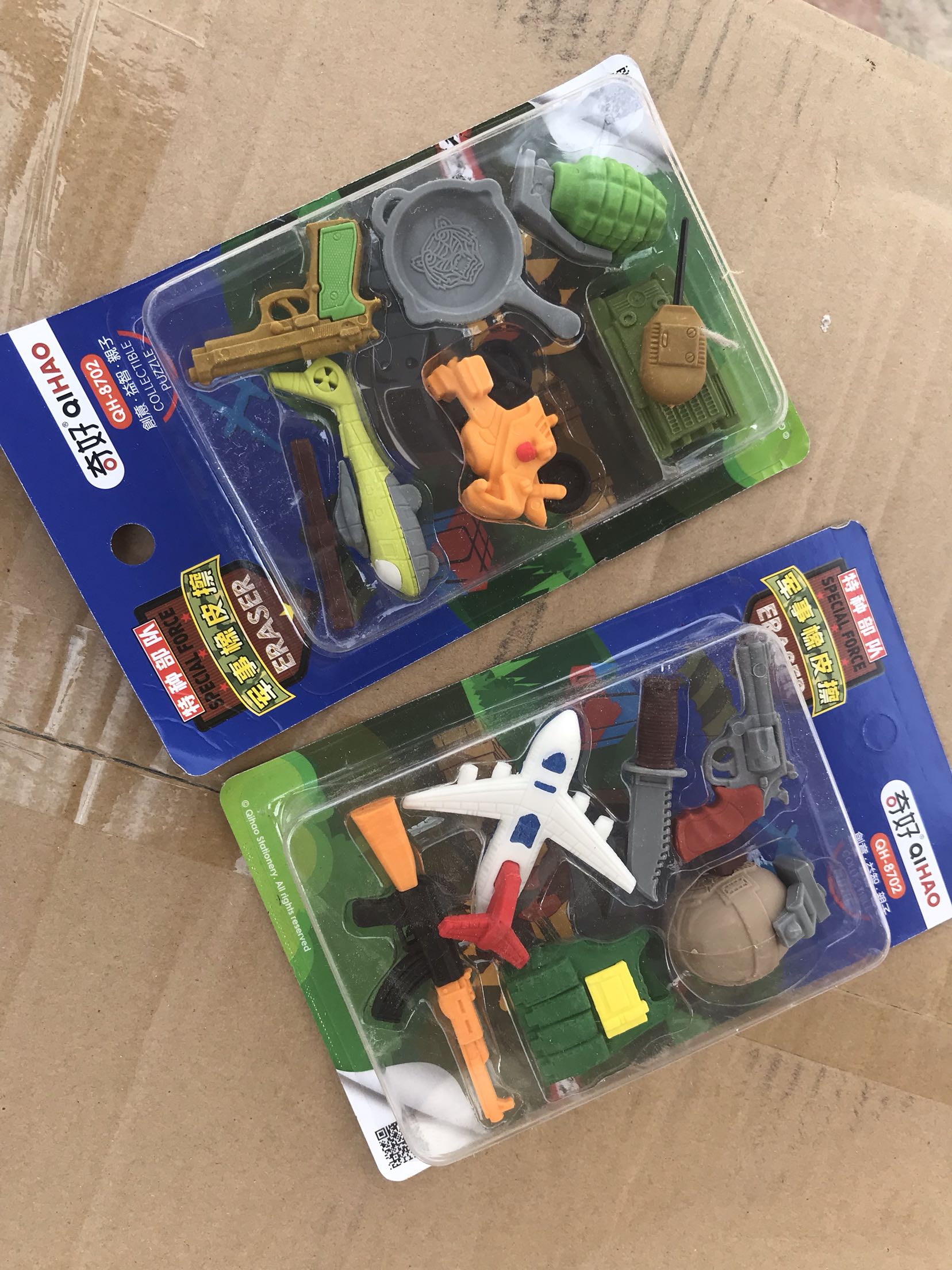 Wondo boy military eraser modeling eraser two cards on the picture