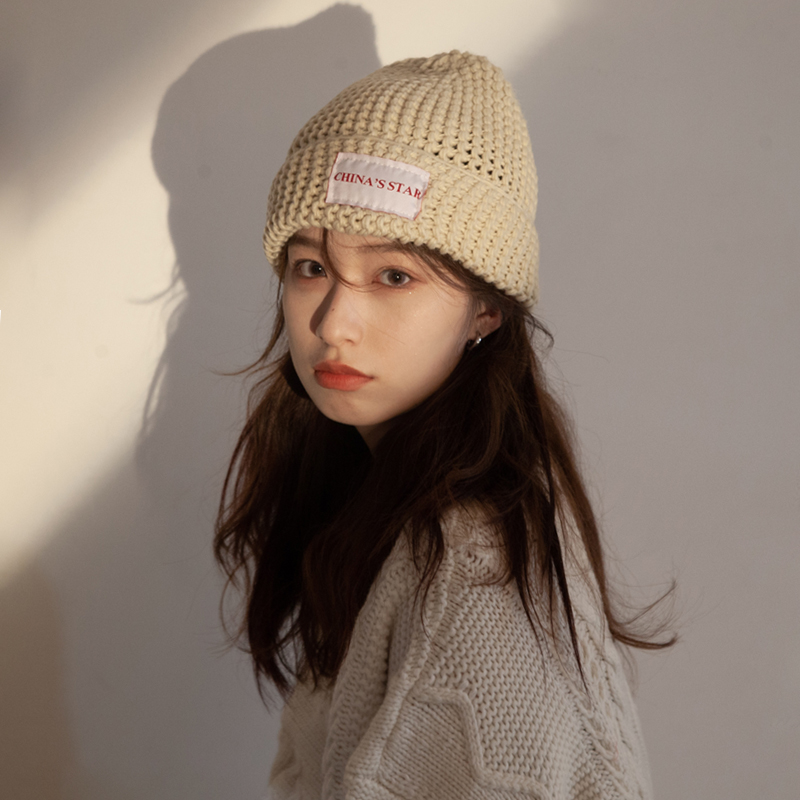 Civen & Kivan Alphabet Cloth Stickup Hair Line Hat Lady Autumn Winter 100 Lap Net Red Days Warm Cold Hat Knit Hat