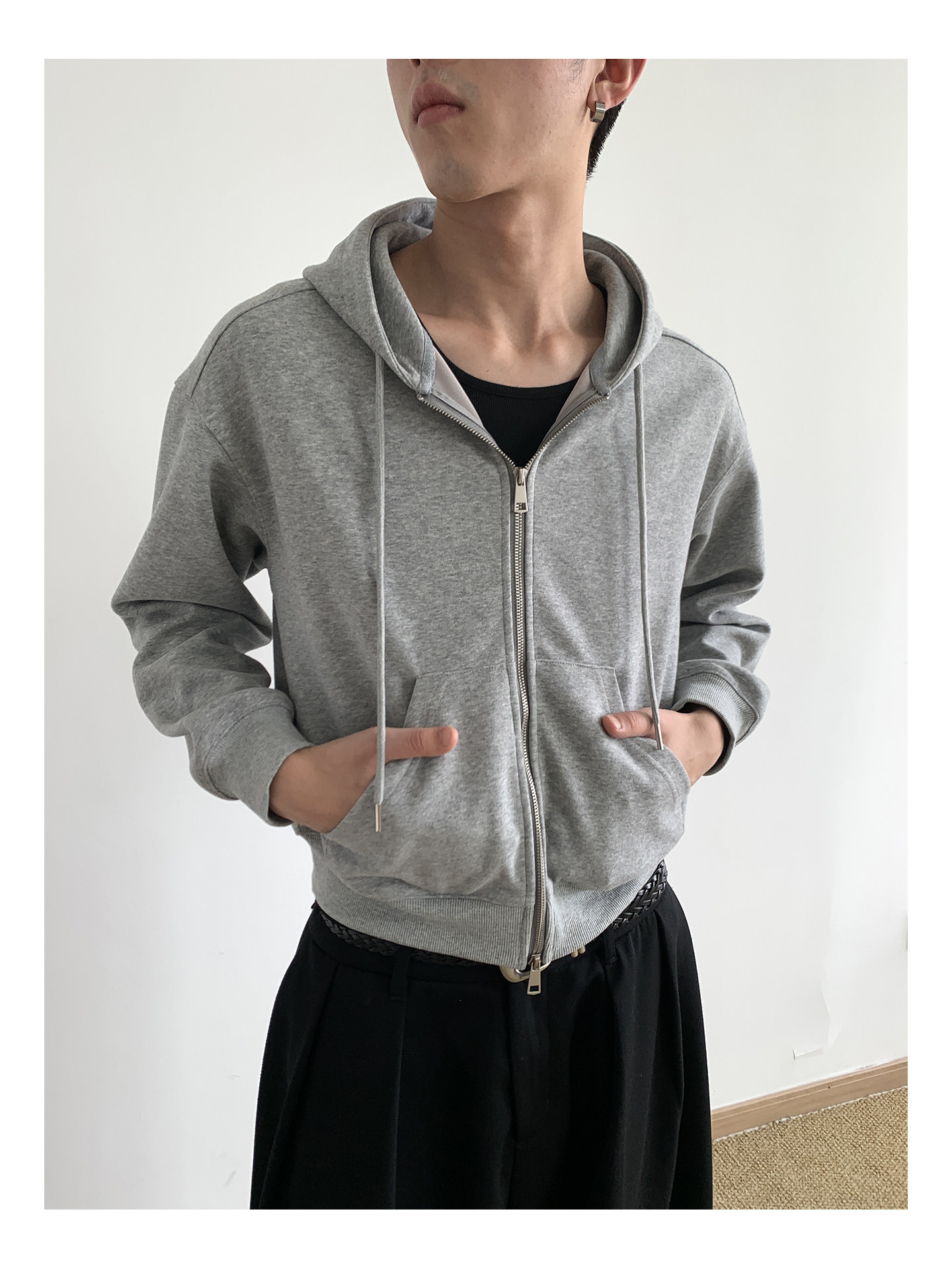 MION Cropped 435g Zip-Up Hoodie
