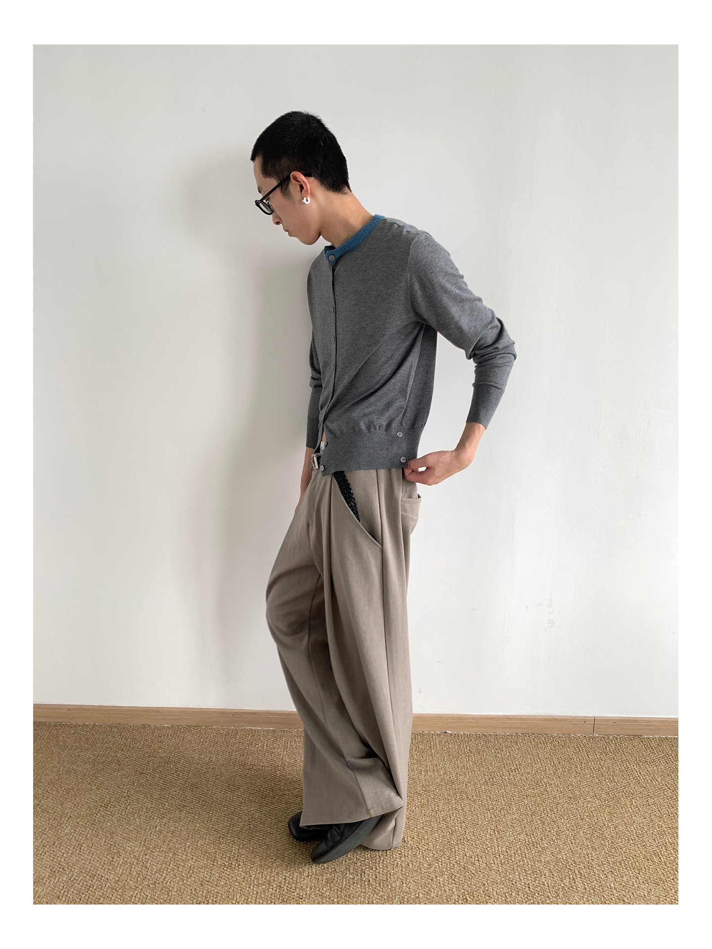 MION Contrast Colour Cropped Knit Cardigan