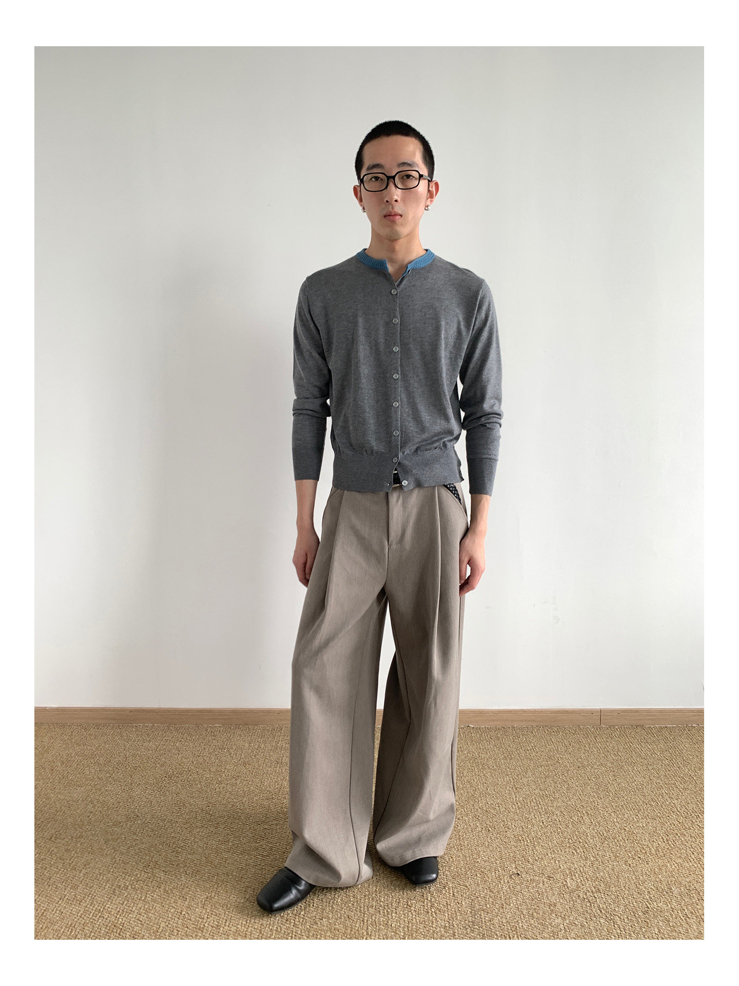 MION Contrast Colour Cropped Knit Cardigan