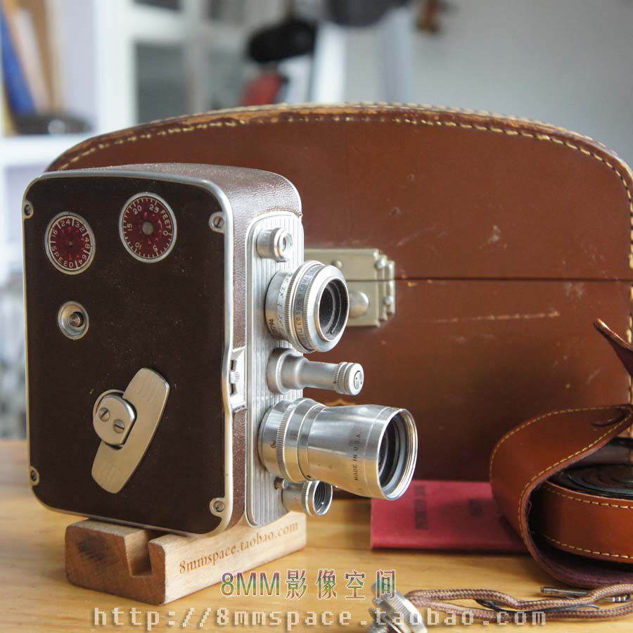 gBell Howell FILLMO Auto 8mm Film Camera Even Photometric Table Box Mechanic Good