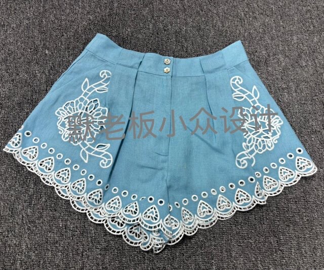 100% Linen Embroidered Shorts Without Belt