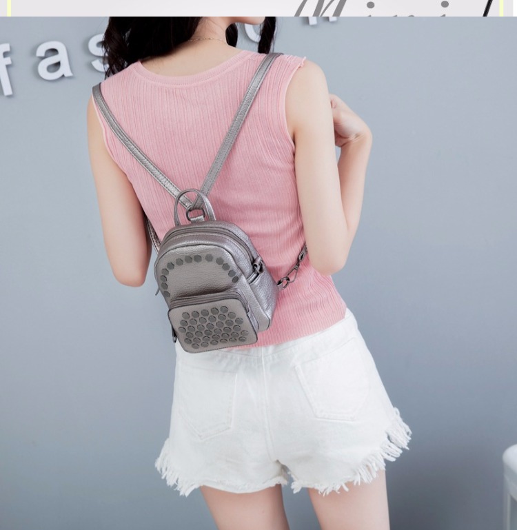 Phụ nữ túi 2018 mới ba lô nhỏ triều Hàn Quốc phiên bản của các đinh tán da mềm chéo chéo túi vai túi thời trang túi nhỏ túi xách nữ vascara