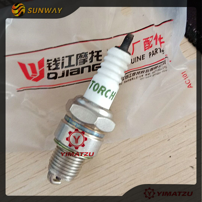 Locomotive engine spark plug suitable for Yamaha PW50 PW50 QT50 PY50 MA50 MA50