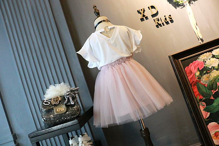 2018 mùa hè cô gái mới dứa nhỏ bay tay áo T-shirt + nửa chiều dài váy hai mảnh trẻ em pettiskirt phù hợp với