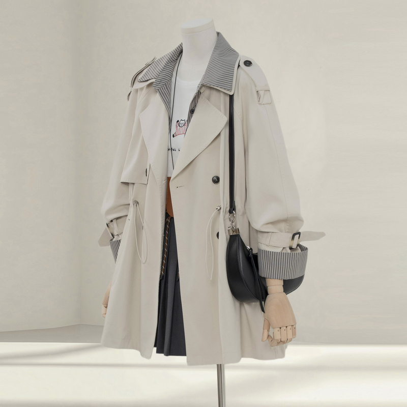 Designed with a Faux Two-Piece Striped Patchwork Style, Women's Trench Coat for Spring and Autumn 2026, New Model for Petite Figures, Double-Breasted Loose Coat Designed with a Faux Two-Piece Striped Patchwork Style, Women's Trench Coat for Spring and Autumn 2026, New Model for Petite Figures, Double-Breasted Loose Coat