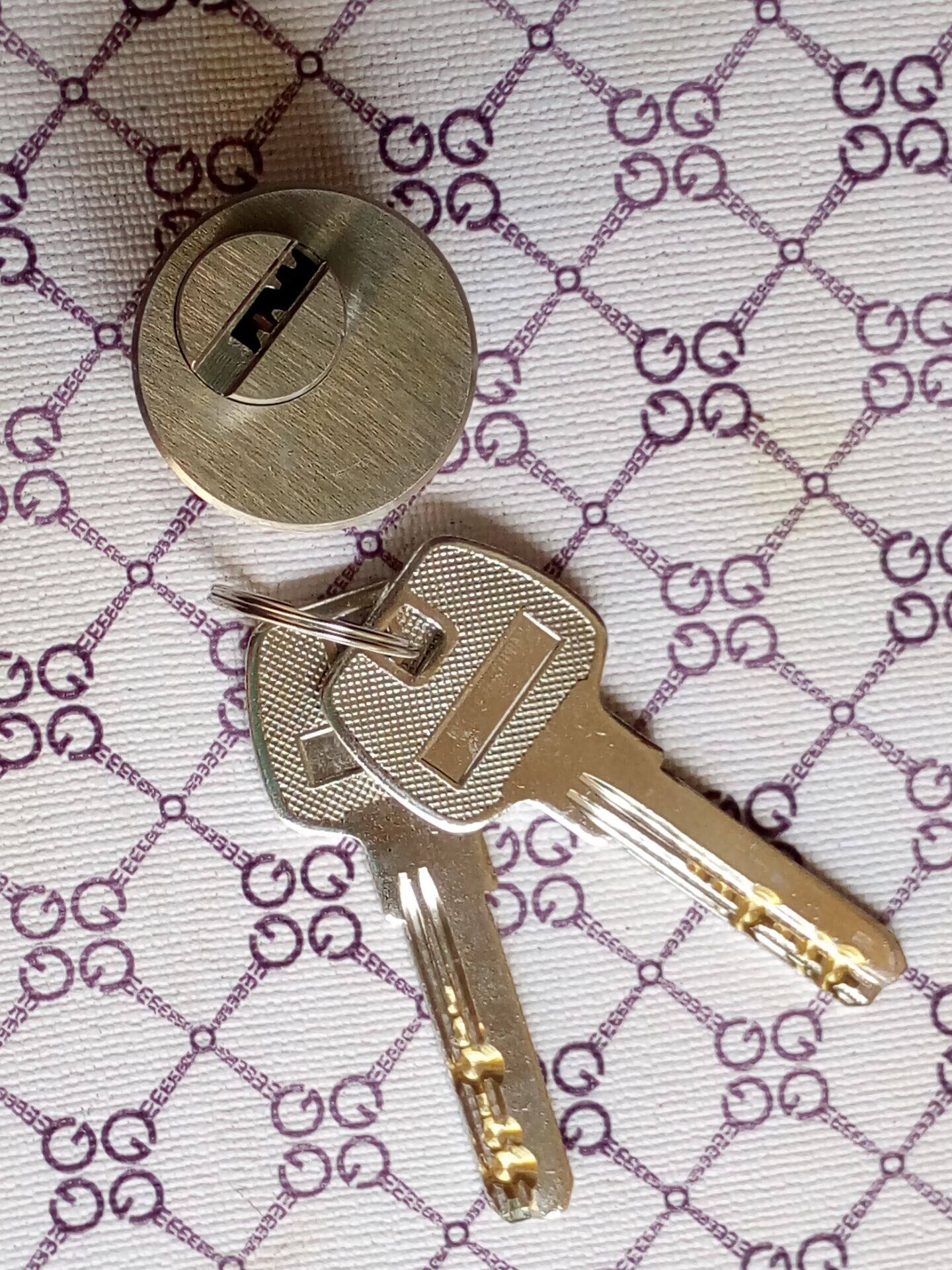 Fuchia safe lock core Shenzhen Bao'an District