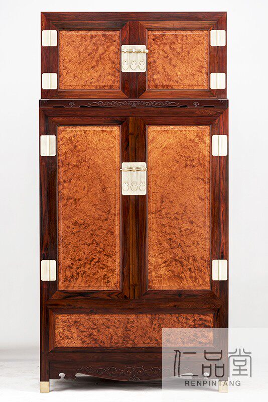 Authentic Laos red sour branch old material inlay pear Gall attack jade mountain top box cabinet (sold out)