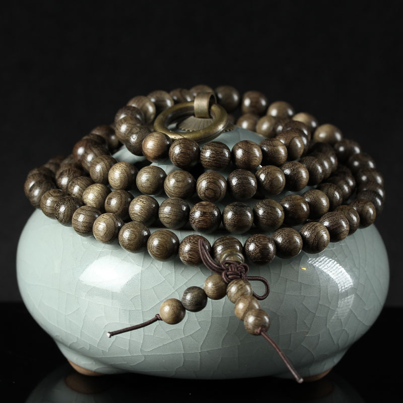 Factory direct sales Sichuan fine gloomy wood 0 8 0 6 108 hand chain hand string Buddha beads manufacturers