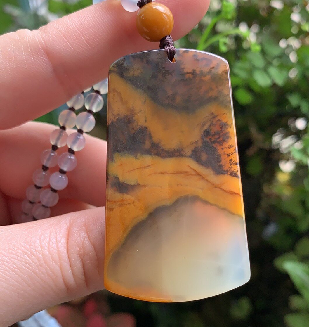 Yang Yujia Natural Yellow Dragon Jade Ocean Smoke River Water Plant Flower Safe and Safe Brand Pendant Certificate New Popularity