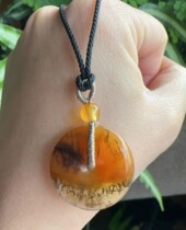 Yang Yujia Yunnan natural yellow dragon jade orange yellow ice dank water and grass flower safe button pendant pendant pendant certificate new