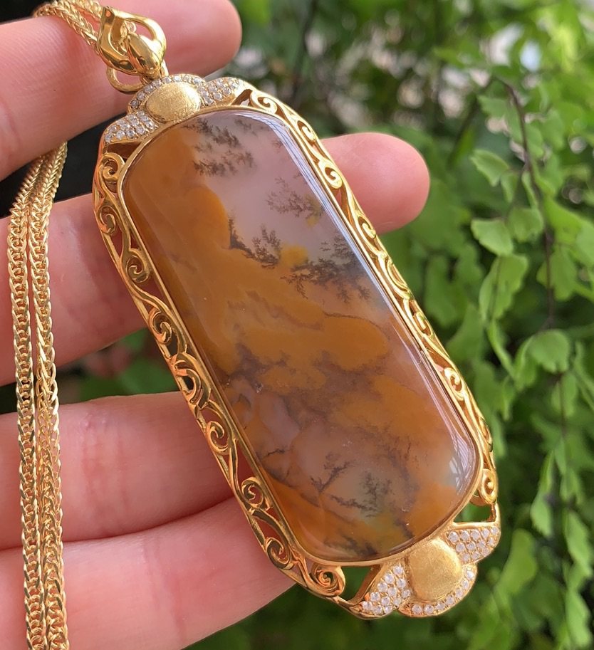 Yang Yujia Yunnan natural yellow dragon jade water grass flower 925 silver gold-plated inlaid safe and sound card pendant certificate