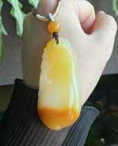 Yang Yujia Yunnan Natural Yellow Dragon Jade Yangyan River Pretty Color Pixiu Fugua Sweater Chain Pendant Certificate New Style