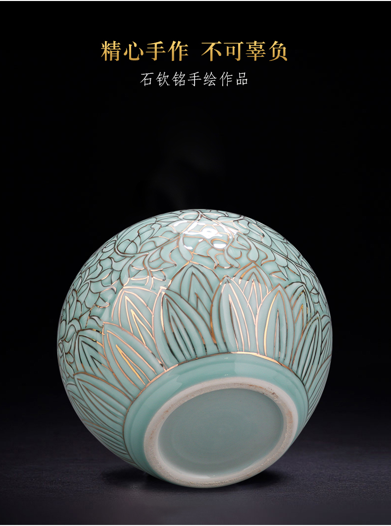 The Master of jingdezhen ceramics hand - made light relief paint vases, new Chinese style key-2 luxury home sitting room adornment is placed