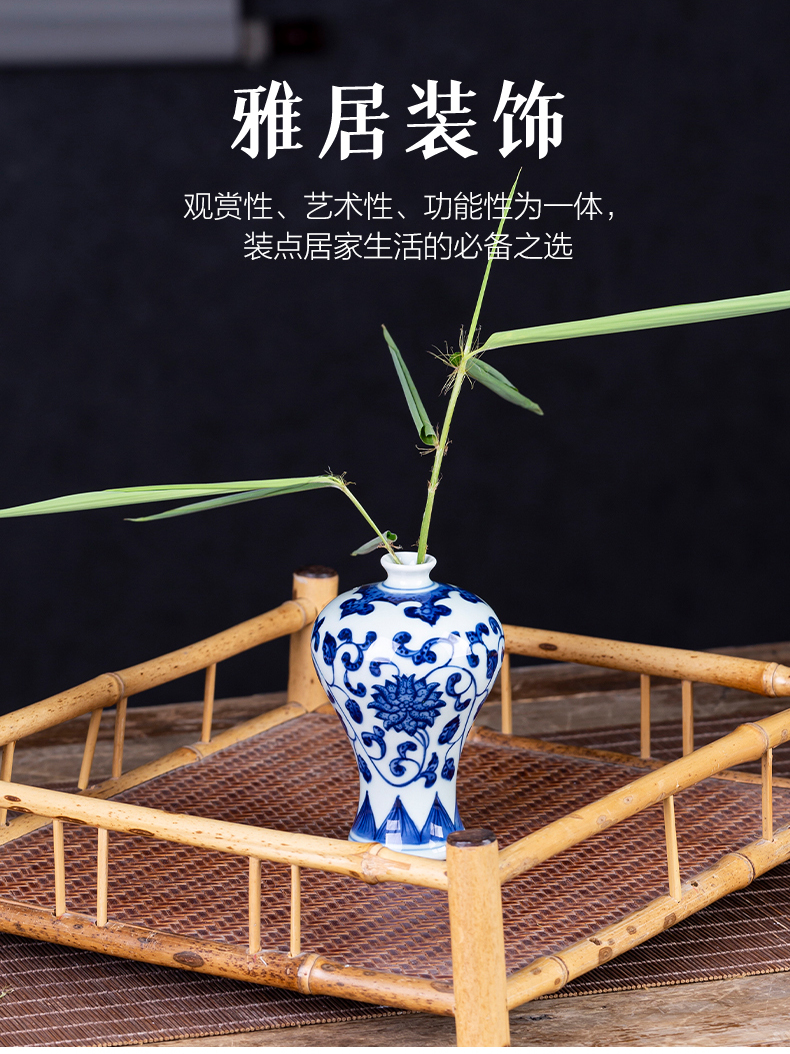 Jingdezhen ceramic mini hand - made small blue and white porcelain vase creative flower arranging furnishing articles furnishing articles of Chinese style household outfit