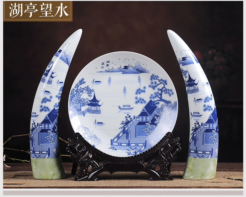 Three - piece vase of jingdezhen ceramics handicraft furnishing articles of Chinese style household living room TV cabinet porch decoration