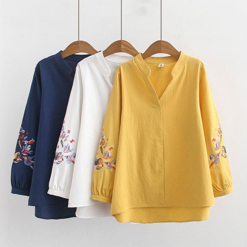 Middle-aged mother's top Fat plus-size embroidered flower base shirt Middle-aged spring Western loose shirt