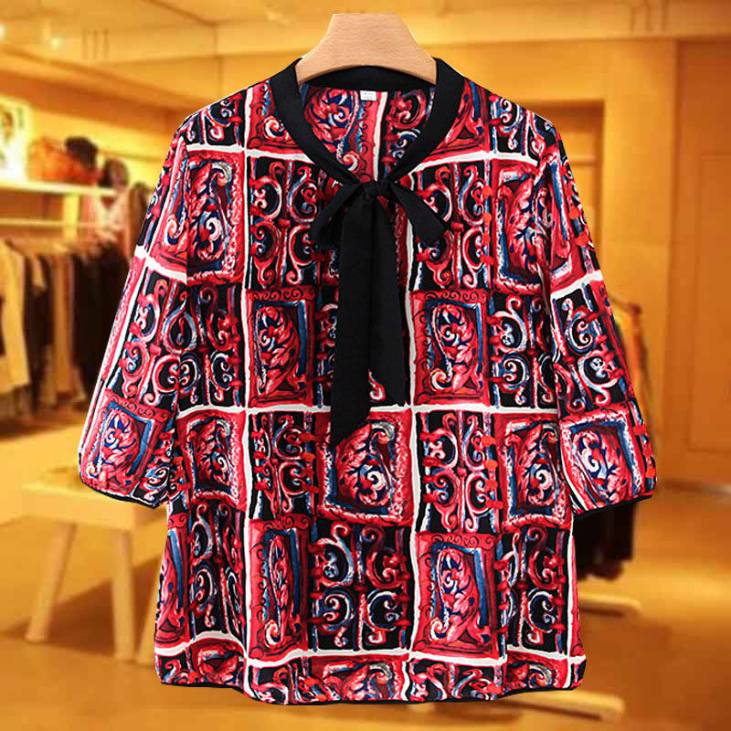 Middle-aged and elderly mothers' tops 2020 summer mid-sleeved floral chiffon shirt fashion 40-year-old loose meat-covering small shirt for women