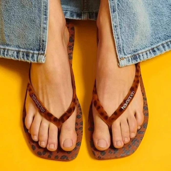Бразильские шлепанцы Havaianas леопардовый принт бархат зебра квадратная головка женская верхняя одежда прищемление стопы лета