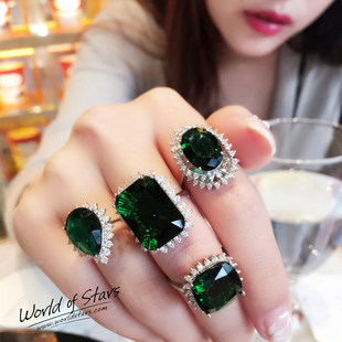 Brand fashionable advanced ring with crystal emerald, with gem, simple and elegant design, light luxury style, high-quality style