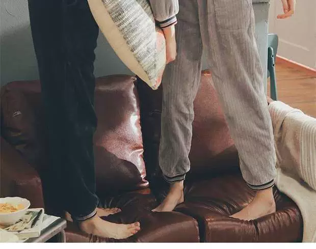 An Chi với công chúa Ullara mùa đông mới san hô nhung dày đôi dịch vụ gia đình nam nữ cổ tròn đồ ngủ ấm áp