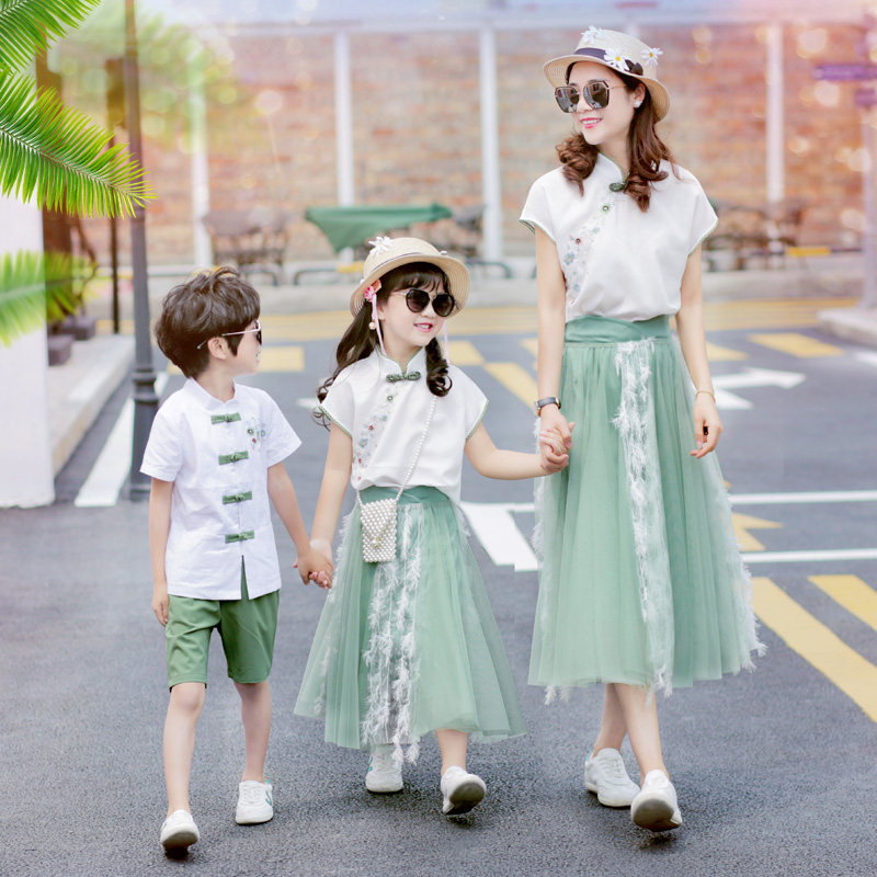 Trẻ em của Han quần áo cô gái của cổ váy siêu cổ tích 2020 mùa hè mới váy Trung Quốc gió một gia đình ba mẹ ăn mặc chỉnh sửa retro.