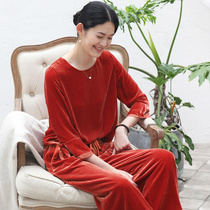 Sishan Wen also appreciates the retro red horn half sleeve silk velvet top base shirt Womens 2019 New