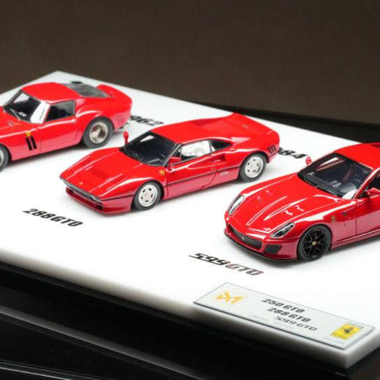 跃马情怀：DMY 1:64法拉利250GTO、288GTO、599GTO限量树脂模型的魅力