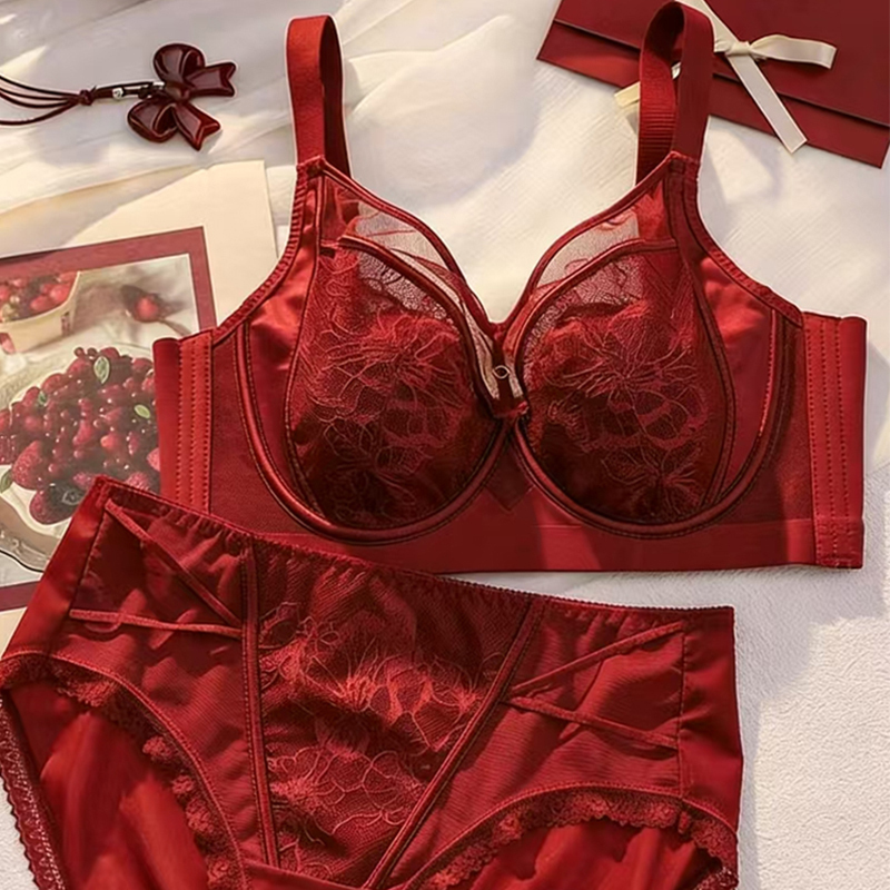 Japanese Red Lingerie for Women, Thin Style, Minimizes Large Busts, Gathers Side Breasts, Prevents Sagging, Zodiac Year Wedding Bride Bra Set
