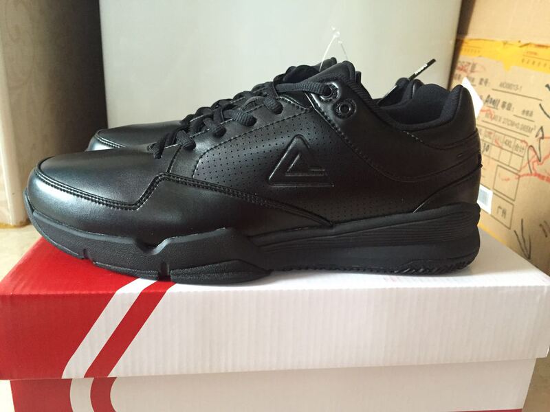 Peak Running Shoes, Walking Shoes, Men's Shoes, Casual Lightweight Shock-Absorbing Sports Shoes, All Black Official Shoes, Basketball Referee Shoes
