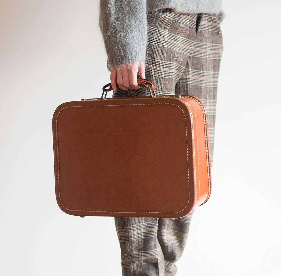 Already sold mint platform antique suitcases vintage genuine leather suitcase retro ladies Inlet suitcases