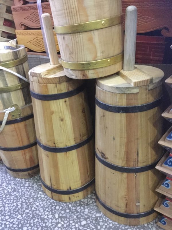 Mongolian solid wood yogurt barrel special tableware handmade traditional yogurt production utensils Mongolian food handicraft features