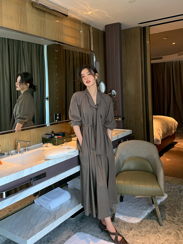 ADA MISS 2 24 spring new products｜French lazy N kinds of wear high-neck lace-up high-quality shirt skirt women