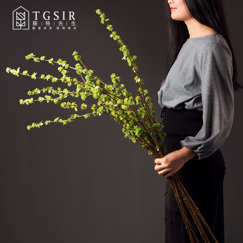 Modern minimalist simulation flower floating snow support large beam floor room living-room long branch fake flower decoration flower green plant pendulum piece