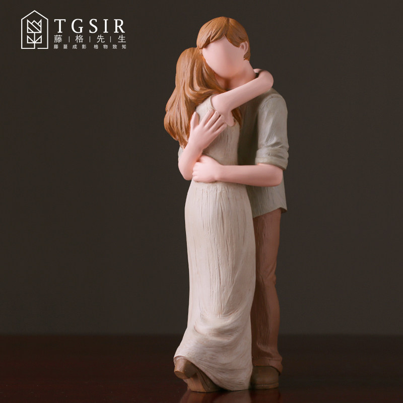 Creative Lovers Embrace Swing room Living Room Bedroom Desktop Personality Figure Statue Home Decoration Pint Gifts Bestie Gift