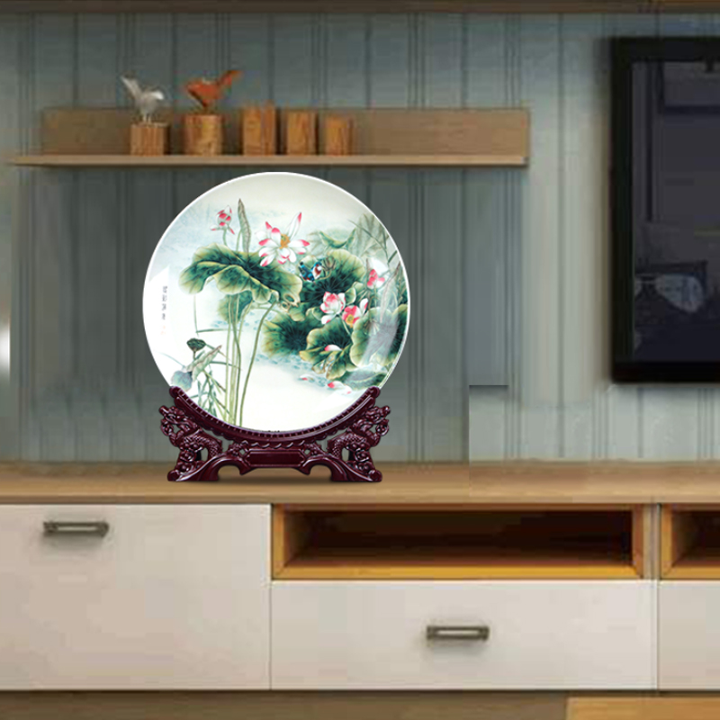 The New Chinese porcelain lotus jingdezhen ceramic decoration plate sit plate of the sitting room porch rich ancient frame wine gift furnishing articles