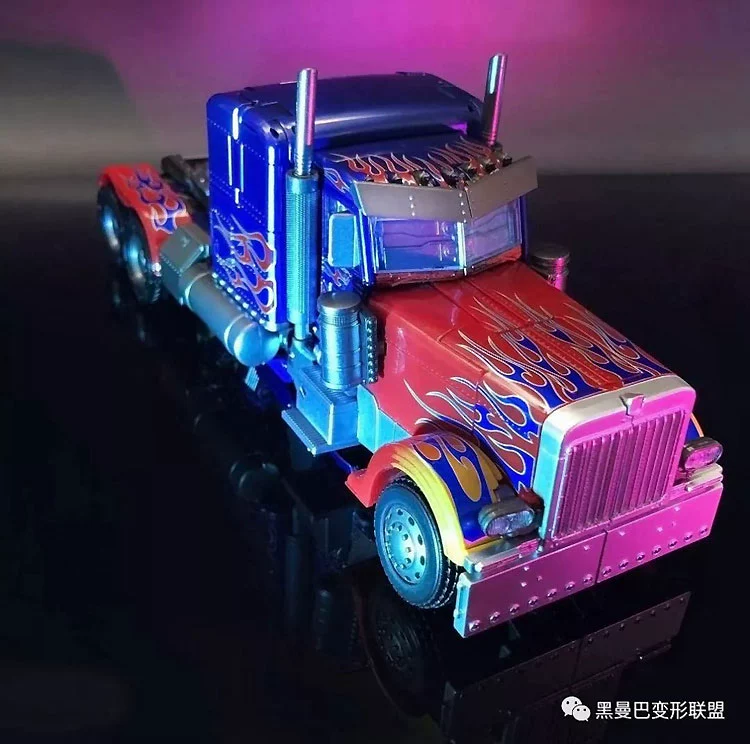 Biến hình đồ chơi King Kong Đen Mamba Đen Bụng LS03F Optimus OP Cột Xe Robot Boy Model - Gundam / Mech Model / Robot / Transformers