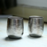 Две здоровые чистые титановые чашки с двойным слоем чайной чаш