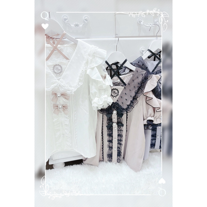 Exclusive Real-Shot of Noemi* New Glutinous Rice Fabric Mass-Produced Lace-Up Embroidered Lace Off-Shoulder Short-Sleeve Shirt Exclusive Real-Shot of Noemi* New Glutinous Rice Fabric Mass-Produced Lace-Up Embroidered Lace Off-Shoulder Short-Sleeve Shirt