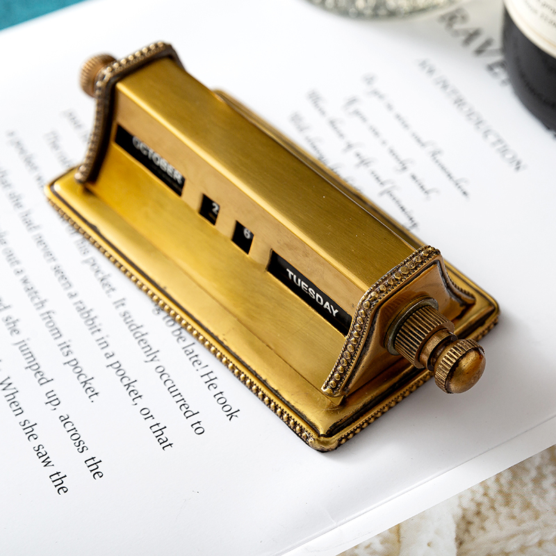 India Imported Brass Handmade Perpetual Calendar Creative Desktop Manual Adjustment Calendar Desk Calendar Desk Ornaments Crafts