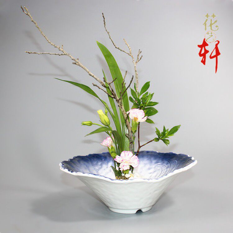 High-end Ceramic Flower Pot Green China White Water Pepelin Flower Flower Arrangement Tool soft fashion Pendulum Pieces Distribution Sword Hill