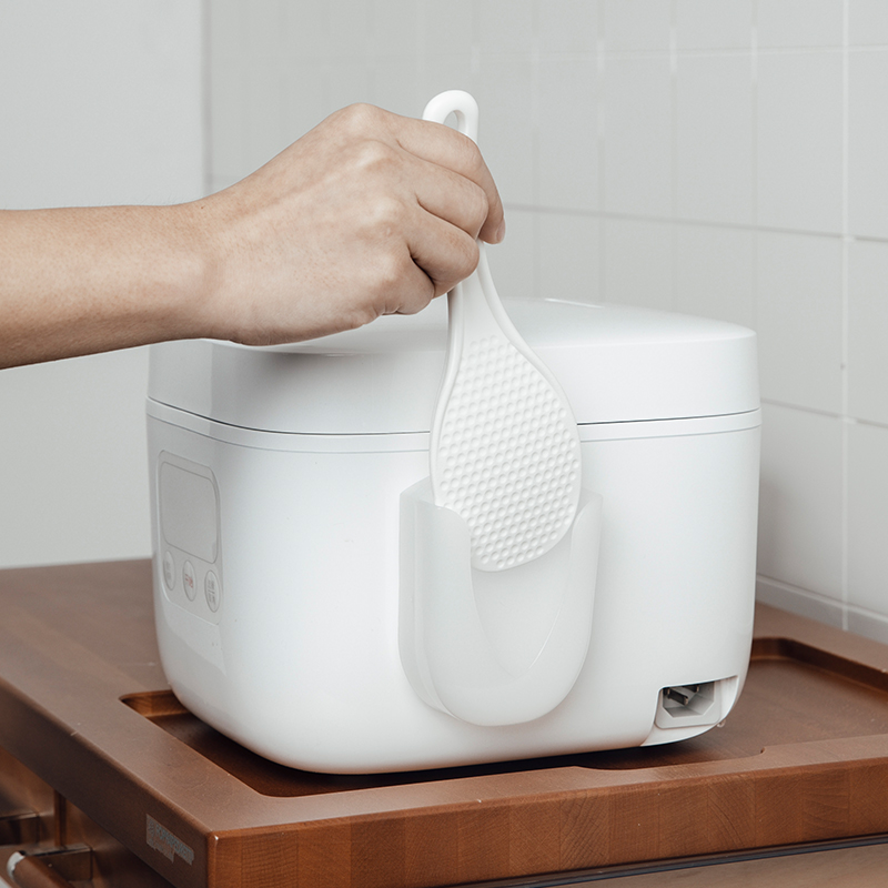 Japan imported rice spoon storage box rice cooker suction cup rice spoon seat set non-stick rice plastic rice shovel storage rack