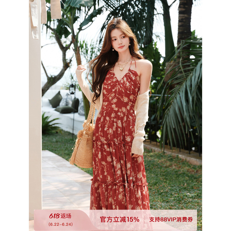 Plums Are Ripe, and the Sunset Rose Is in Full Bloom. Retro Romantic Floral Red V-Neck Dress, Seaside Resort Style Long Dress Plums Are Ripe, and the Sunset Rose Is in Full Bloom. Retro Romantic Floral Red V-Neck Dress, Seaside Resort Style Long Dress