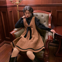 Plum cooked big V-neck bow strap dress female 2021 new autumn harvest waist thin age vest skirt