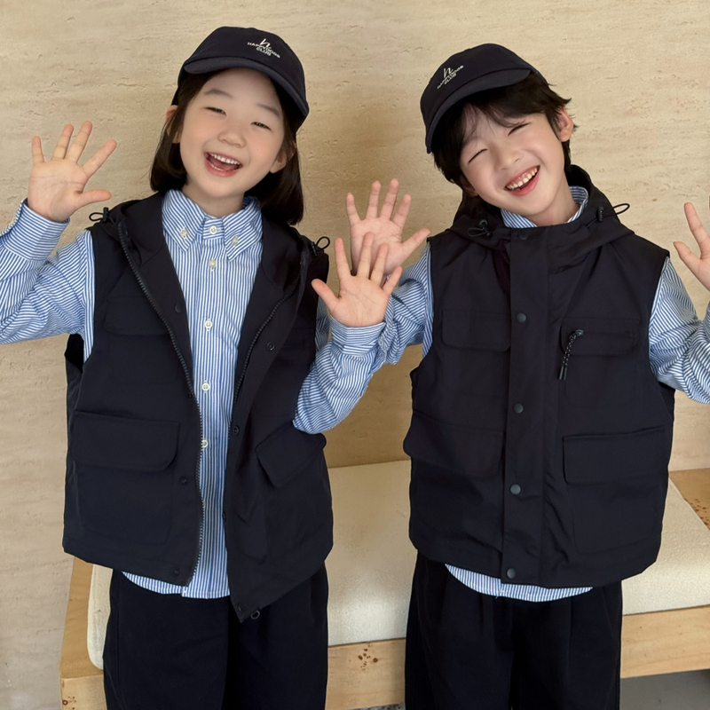 Happydogs Workwear Style Functional Vest for Boys and Girls, Japanese Style Versatile Waterproof Outdoor Multi-Pocket Vest Happydogs Workwear Style Functional Vest for Boys and Girls, Japanese Style Versatile Waterproof Outdoor Multi-Pocket Vest