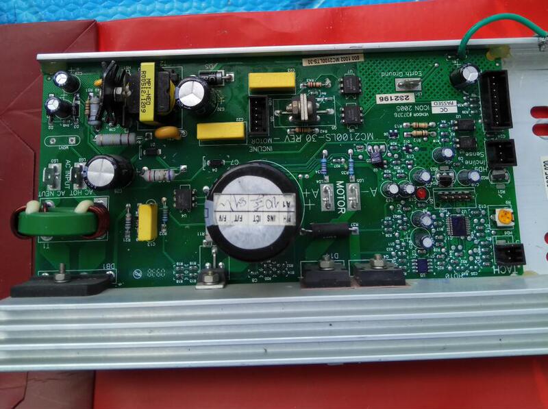Icon Treadmill 14711/99713 Mainboard Computer Board Lower Control Board Power Board Circuit Board Icon Treadmill 14711/99713 Mainboard Computer Board Lower Control Board Power Board Circuit Board